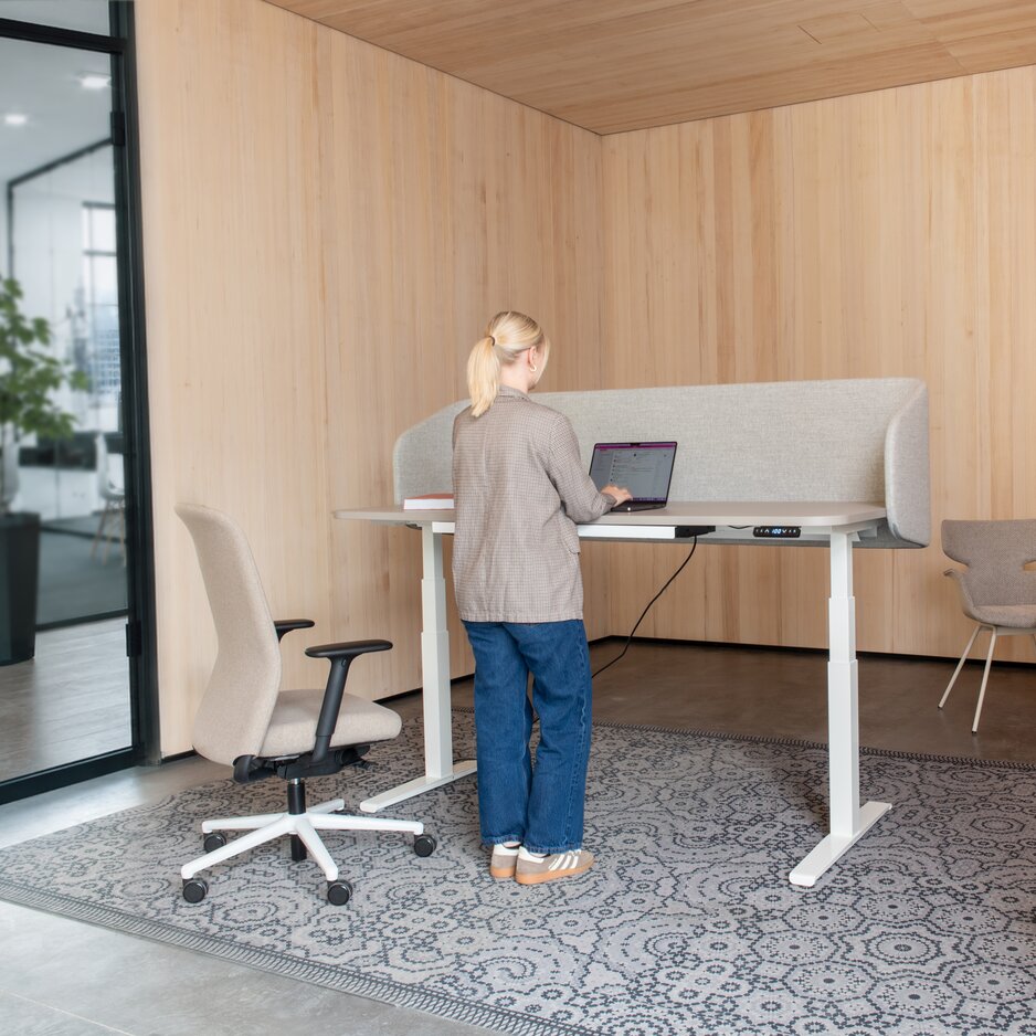 Wiesner-Hager foxx_eRK — Elektrisch zit-sta bureau